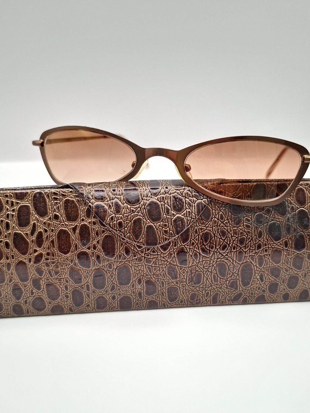 Liz Claiborne Hipster Chic Sunglasses With Case